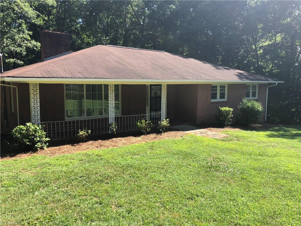 216 Queens Road Lexington, NC 27292 - Photo 2 of 17 Gallery Image 2