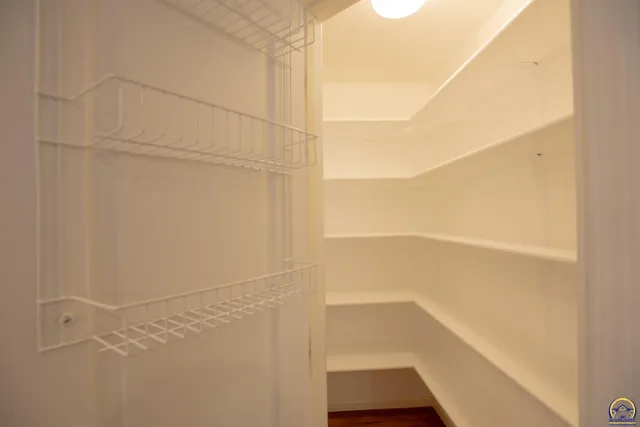 $360,000 | 6247 Southwest 40th Court, Topeka, KS 66610