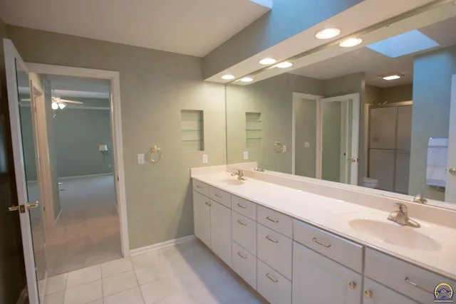 $360,000 | 6247 Southwest 40th Court, Topeka, KS 66610