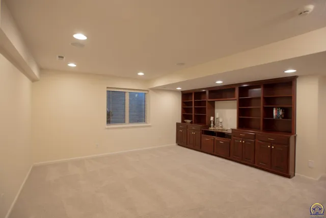 $360,000 | 6247 Southwest 40th Court, Topeka, KS 66610