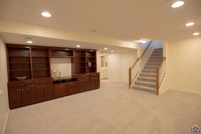 $360,000 | 6247 Southwest 40th Court, Topeka, KS 66610