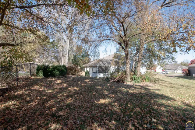$360,000 | 6247 Southwest 40th Court, Topeka, KS 66610