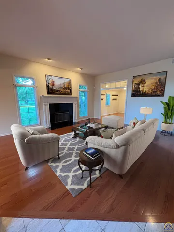 $360,000 | 6247 Southwest 40th Court, Topeka, KS 66610