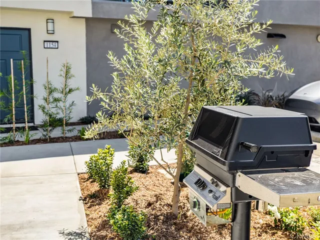 a view of city view and mountain view
