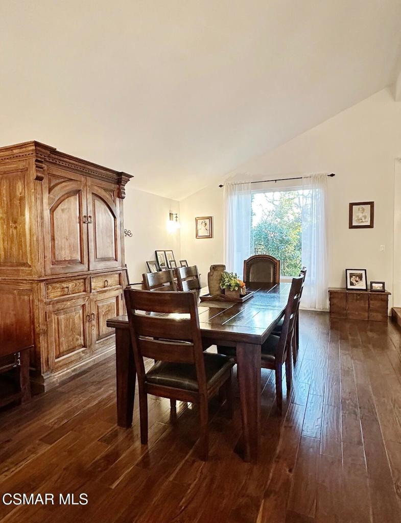 3096 Anchorage Avenue Simi Valley, CA 93063 - Photo 3 of 16