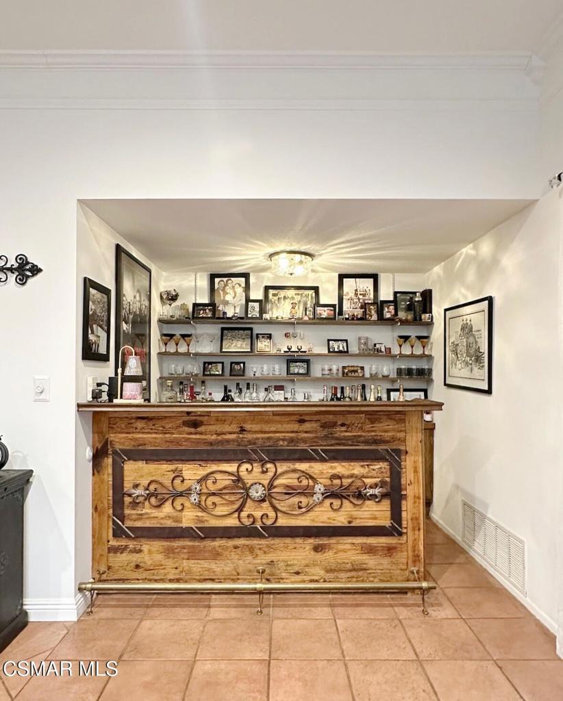 3096 Anchorage Avenue Simi Valley, CA 93063 - Photo 7 of 16