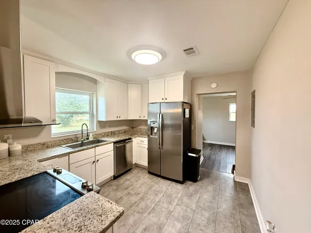 $199,900 | 2649 South S Highway, Marianna, FL 32448