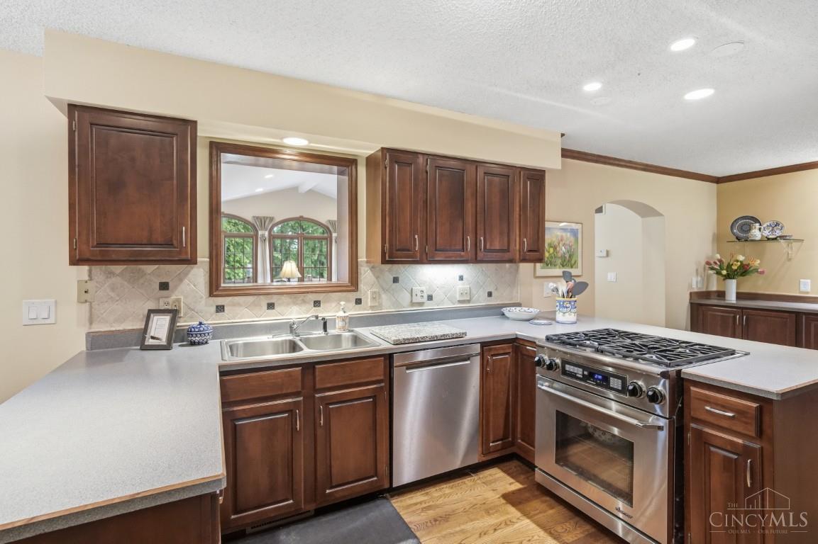6046 Gaines Road Cincinnati, OH 45247 - Photo 19 of 78