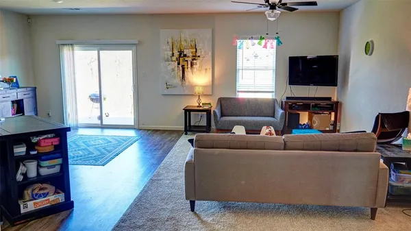 $315,000 | 741 Windsor Court, Lavon, TX 75166