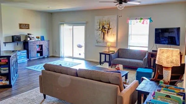 $315,000 | 741 Windsor Court, Lavon, TX 75166