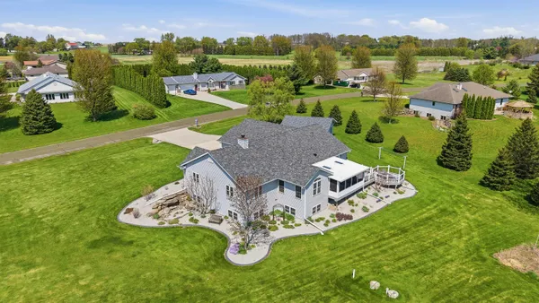 $599,900 | W7545 Country Drive, Beaver Dam, WI 53916