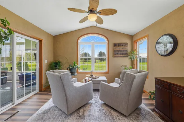 $599,900 | W7545 Country Drive, Beaver Dam, WI 53916