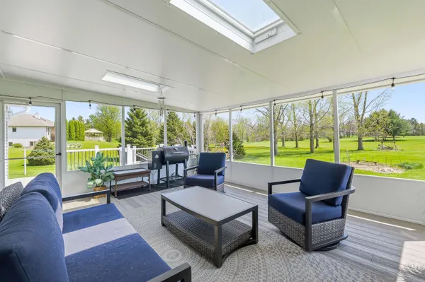 $599,900 | W7545 Country Drive, Beaver Dam, WI 53916