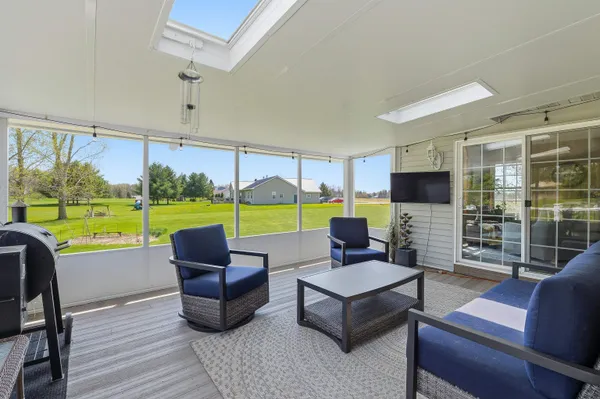 $599,900 | W7545 Country Drive, Beaver Dam, WI 53916