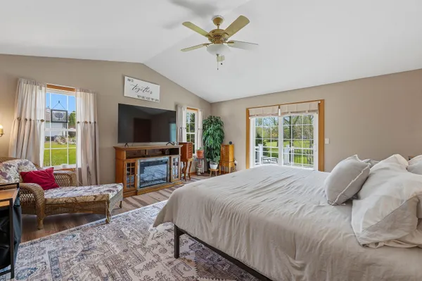 $599,900 | W7545 Country Drive, Beaver Dam, WI 53916