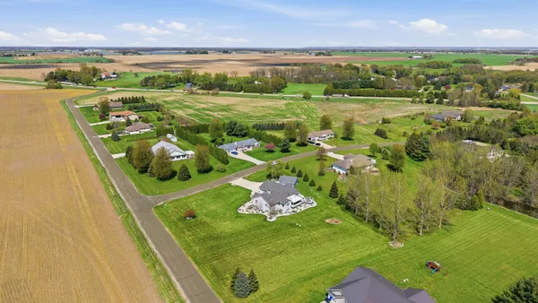 $599,900 | W7545 Country Drive, Beaver Dam, WI 53916