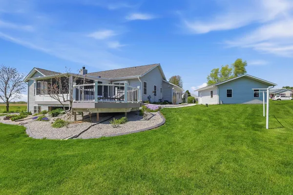 $599,900 | W7545 Country Drive, Beaver Dam, WI 53916