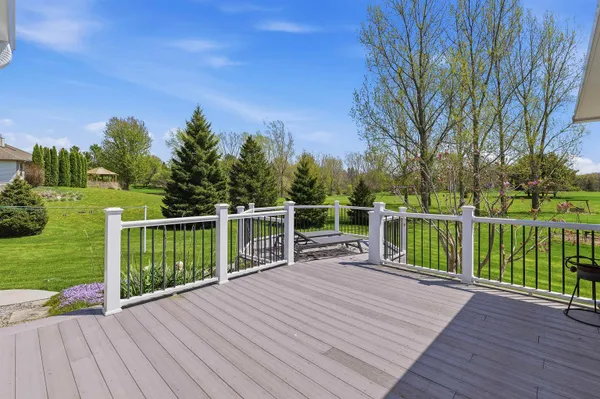 $599,900 | W7545 Country Drive, Beaver Dam, WI 53916