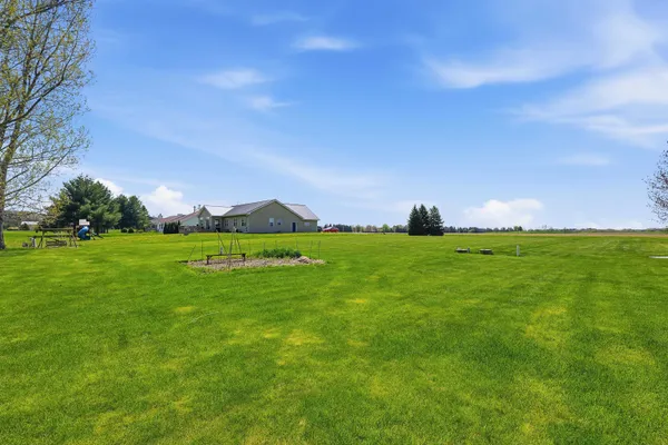 $599,900 | W7545 Country Drive, Beaver Dam, WI 53916