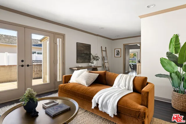 $1,249,000 | 644 North Screenland Drive, Burbank, CA 91505