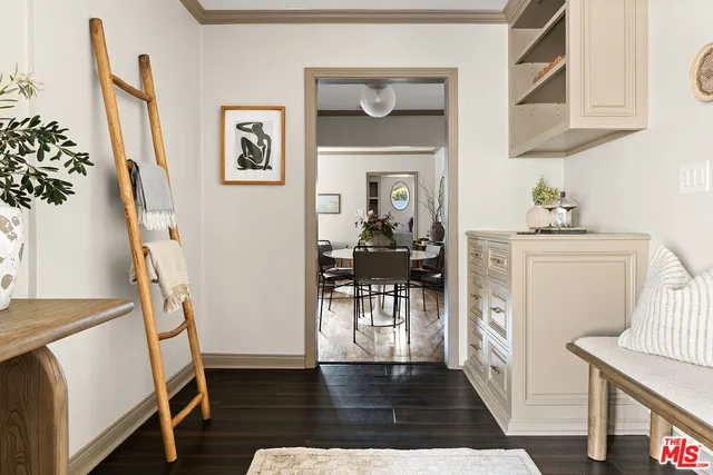 $1,249,000 | 644 North Screenland Drive, Burbank, CA 91505