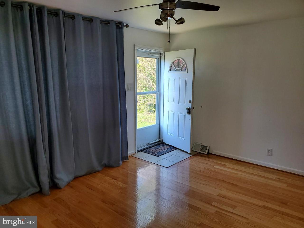 3223 Primrose Road Philadelphia, PA 19114 - Photo 11 of 18 Gallery Image 11