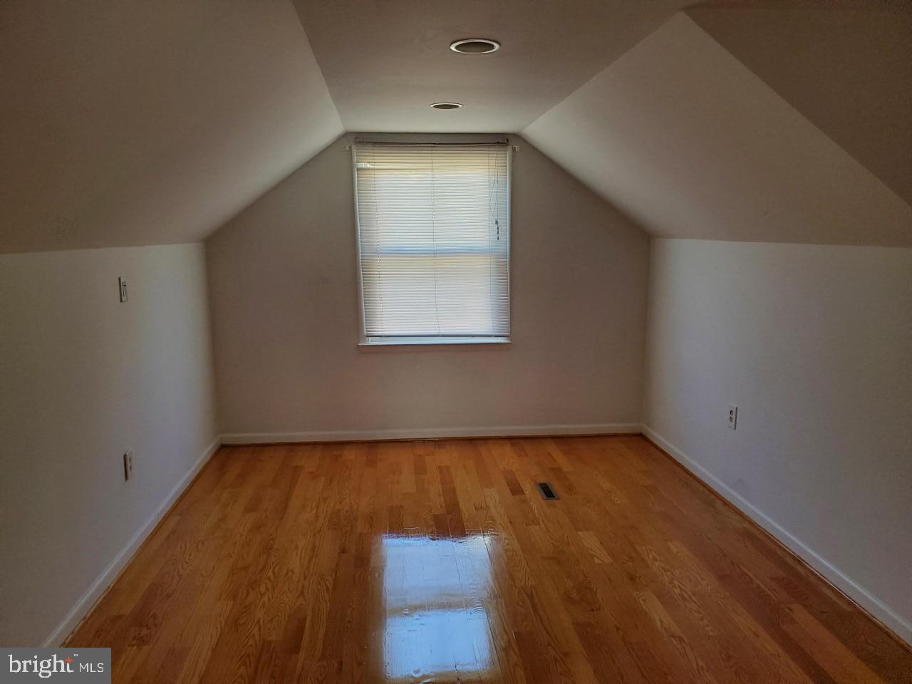 3223 Primrose Road Philadelphia, PA 19114 - Photo 13 of 18 Gallery Image 13