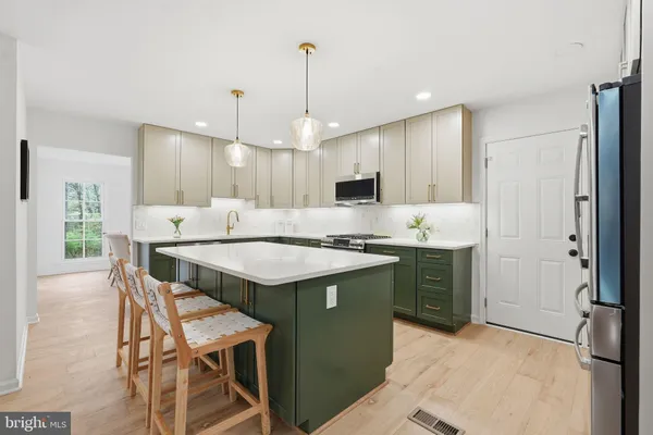 $1,199,900 | 12013 Westwood Hills Drive, Herndon, VA 20171