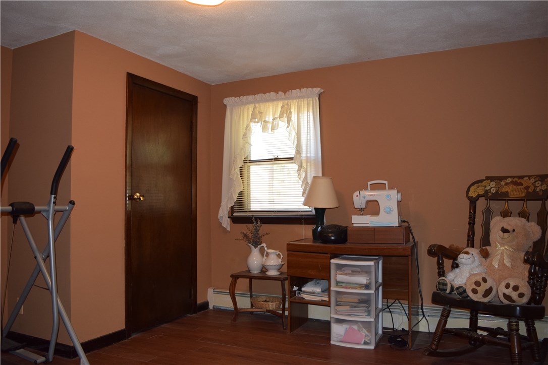 7 Magnolia Lane Coventry, RI 02816 - Photo 23 of 40