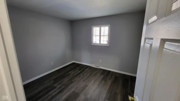 $1,275 | 2809 North Hawthorne Lane, Indianapolis, IN 46218