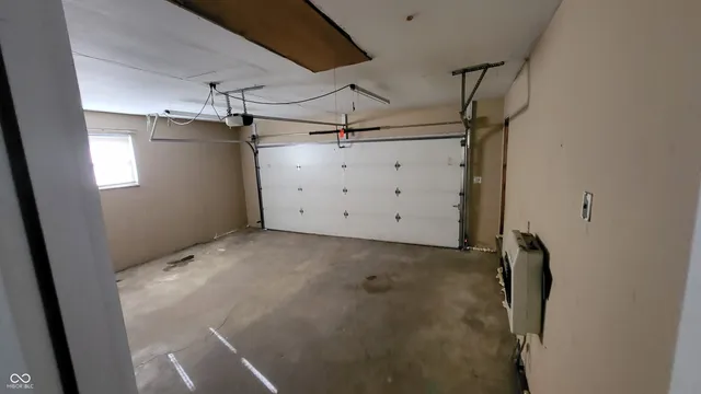 $1,275 | 2809 North Hawthorne Lane, Indianapolis, IN 46218