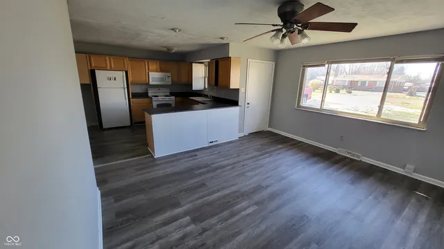 $1,275 | 2809 North Hawthorne Lane, Indianapolis, IN 46218