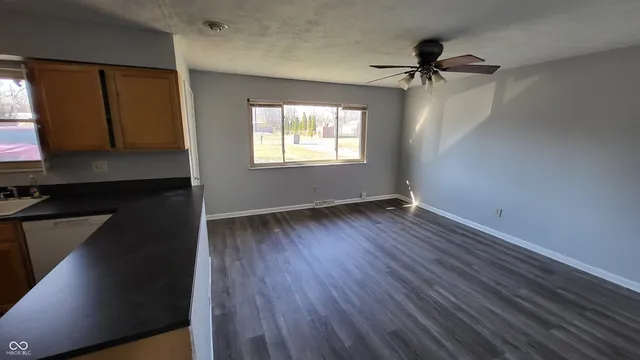 $1,275 | 2809 North Hawthorne Lane, Indianapolis, IN 46218