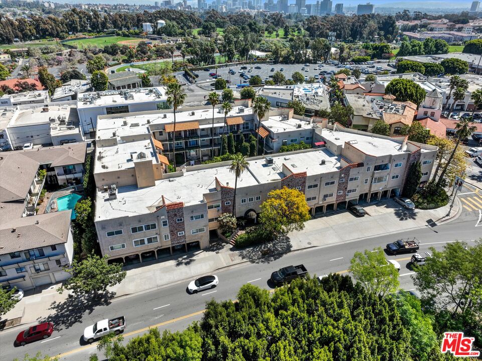 11670 Sunset Boulevard, Unit 303 Los Angeles, CA 90049 - Photo 27 of 32