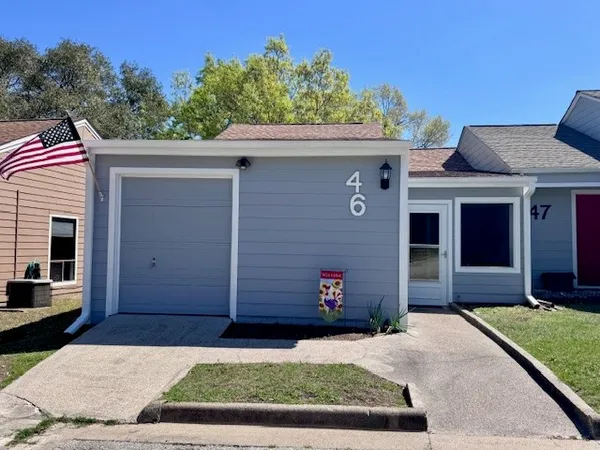 $1,100 | 46 Westwood Village Drive, Unit TH46, Trinity, TX 75862
