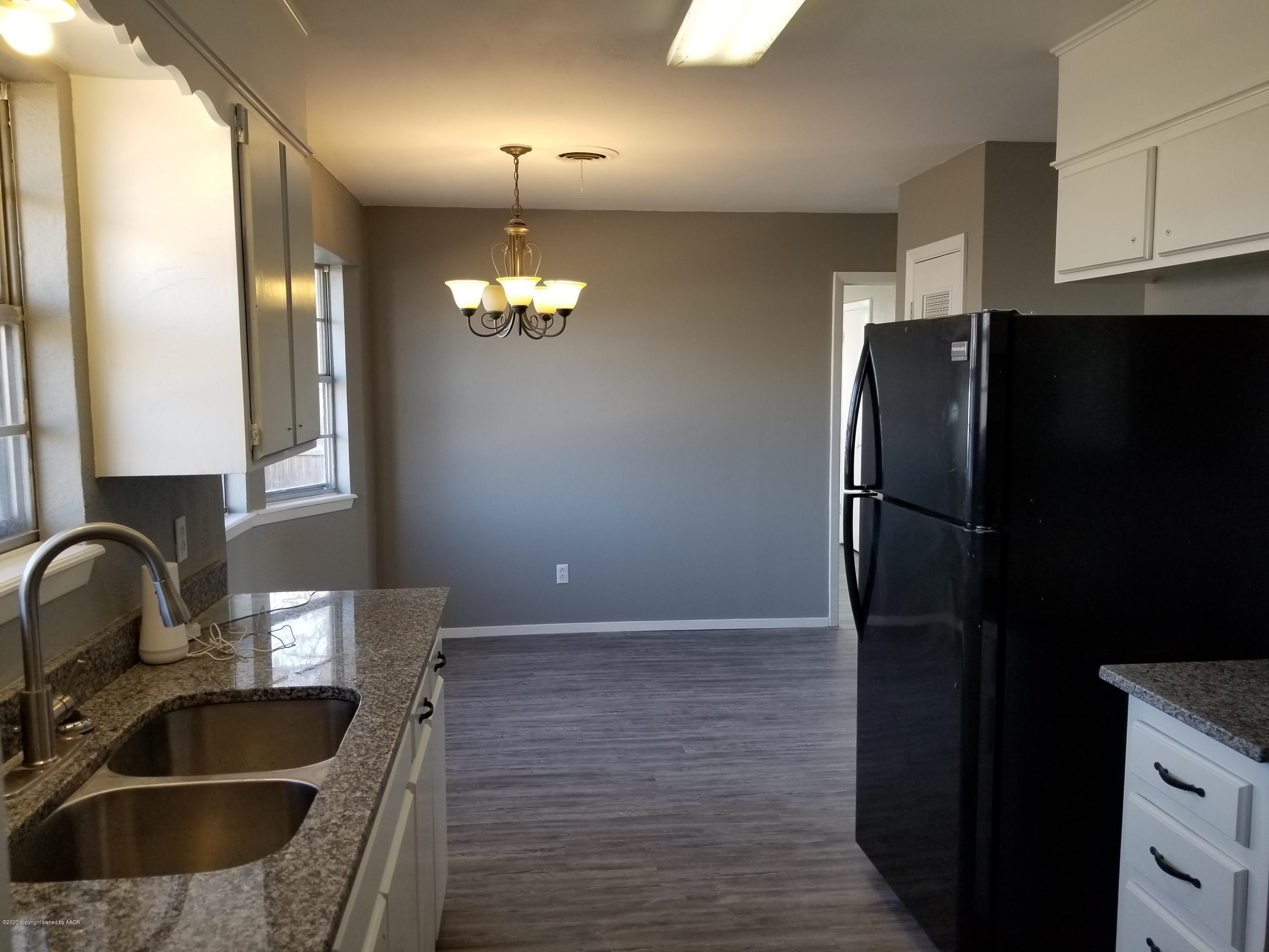 4415 South Crockett Street Amarillo, TX 79110 - Photo 3 of 12 20201117_153843