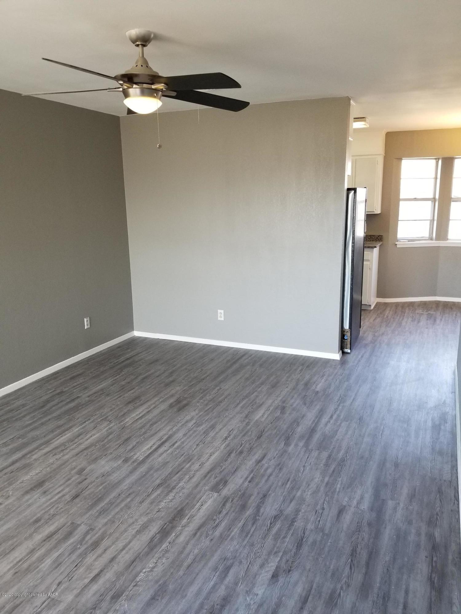 4415 South Crockett Street Amarillo, TX 79110 - Photo 4 of 12 20201117_154003