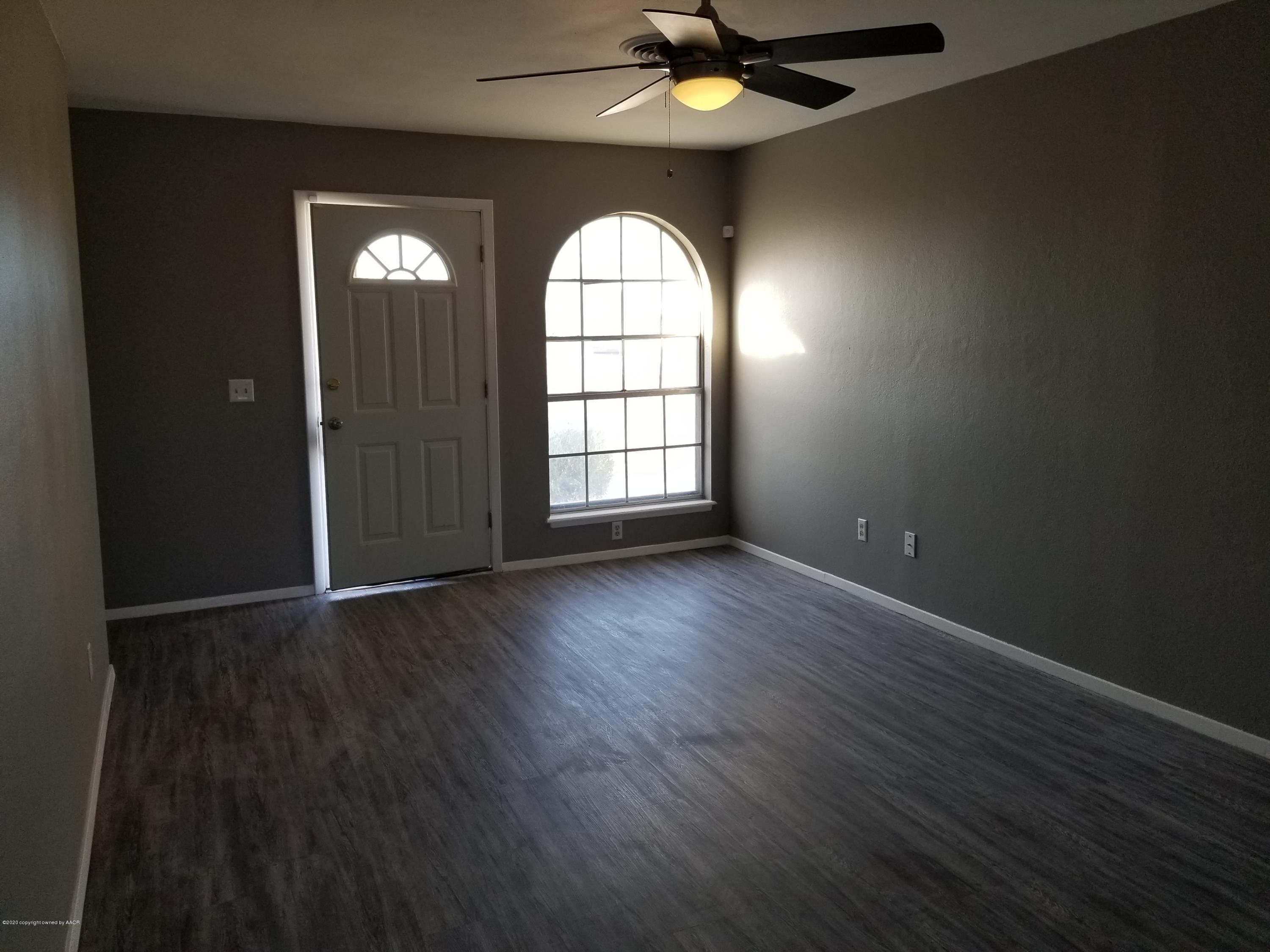 4415 South Crockett Street Amarillo, TX 79110 - Photo 5 of 12 20201117_154025