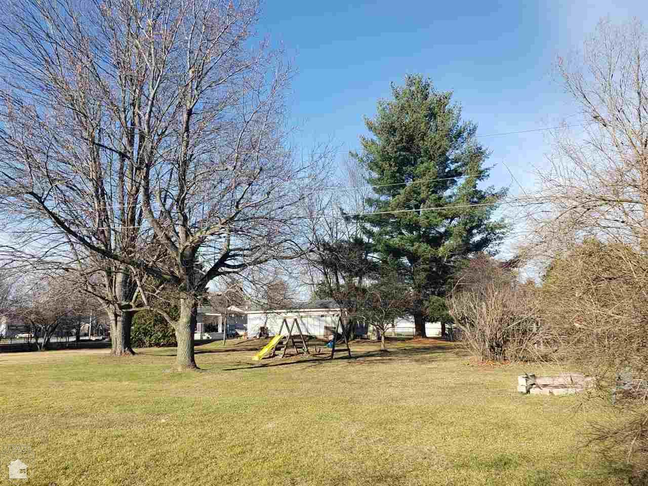 3130 Range Road Port Huron, MI 48060 - Photo 18 of 56 Backyard