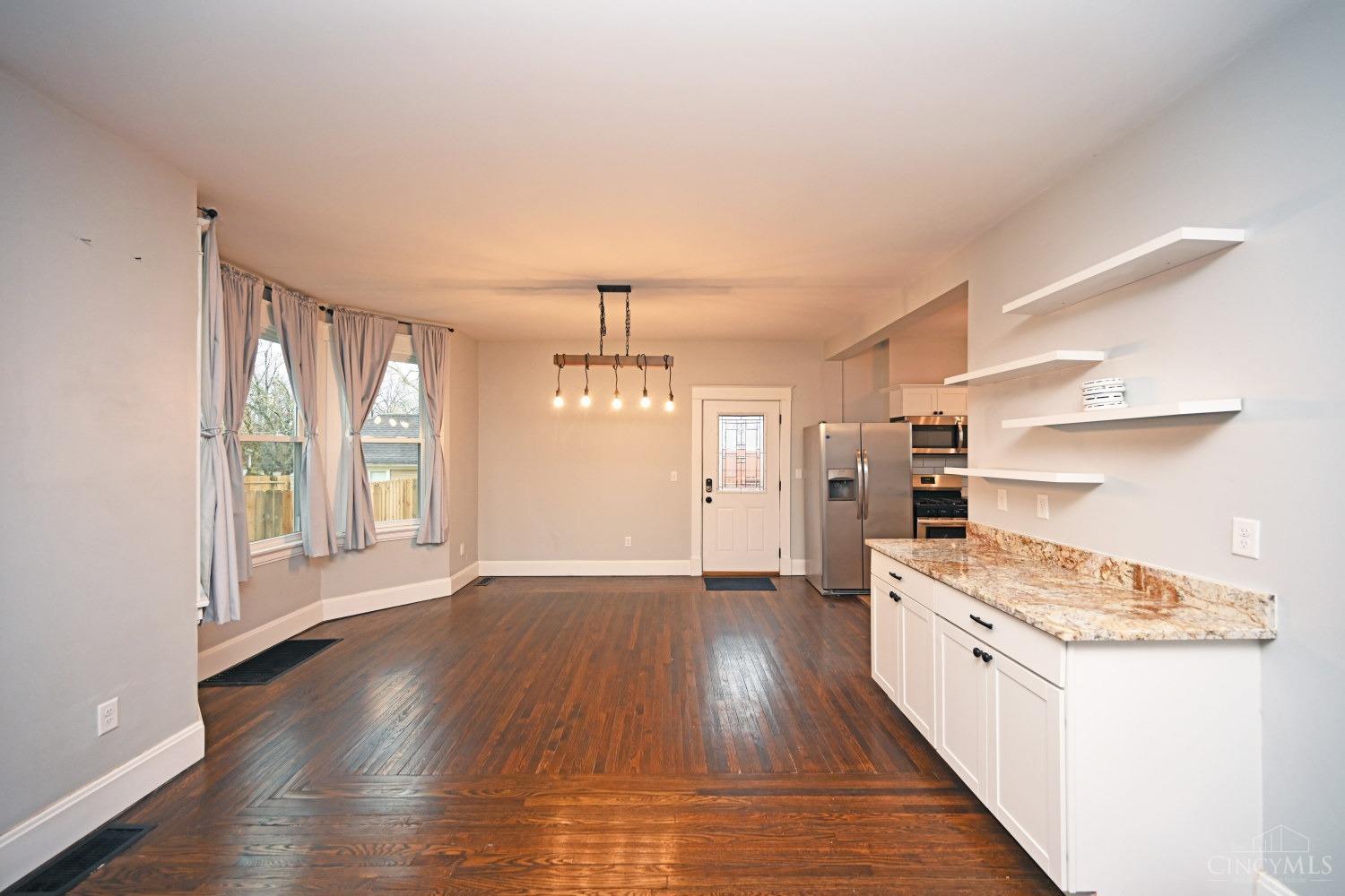6223 Roe Street Cincinnati, OH 45227 - Photo 10 of 43 Gallery Image 10