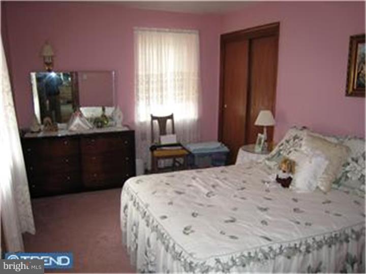 385 Sugartown Road Wayne, PA 19087 - Photo 9 of 13