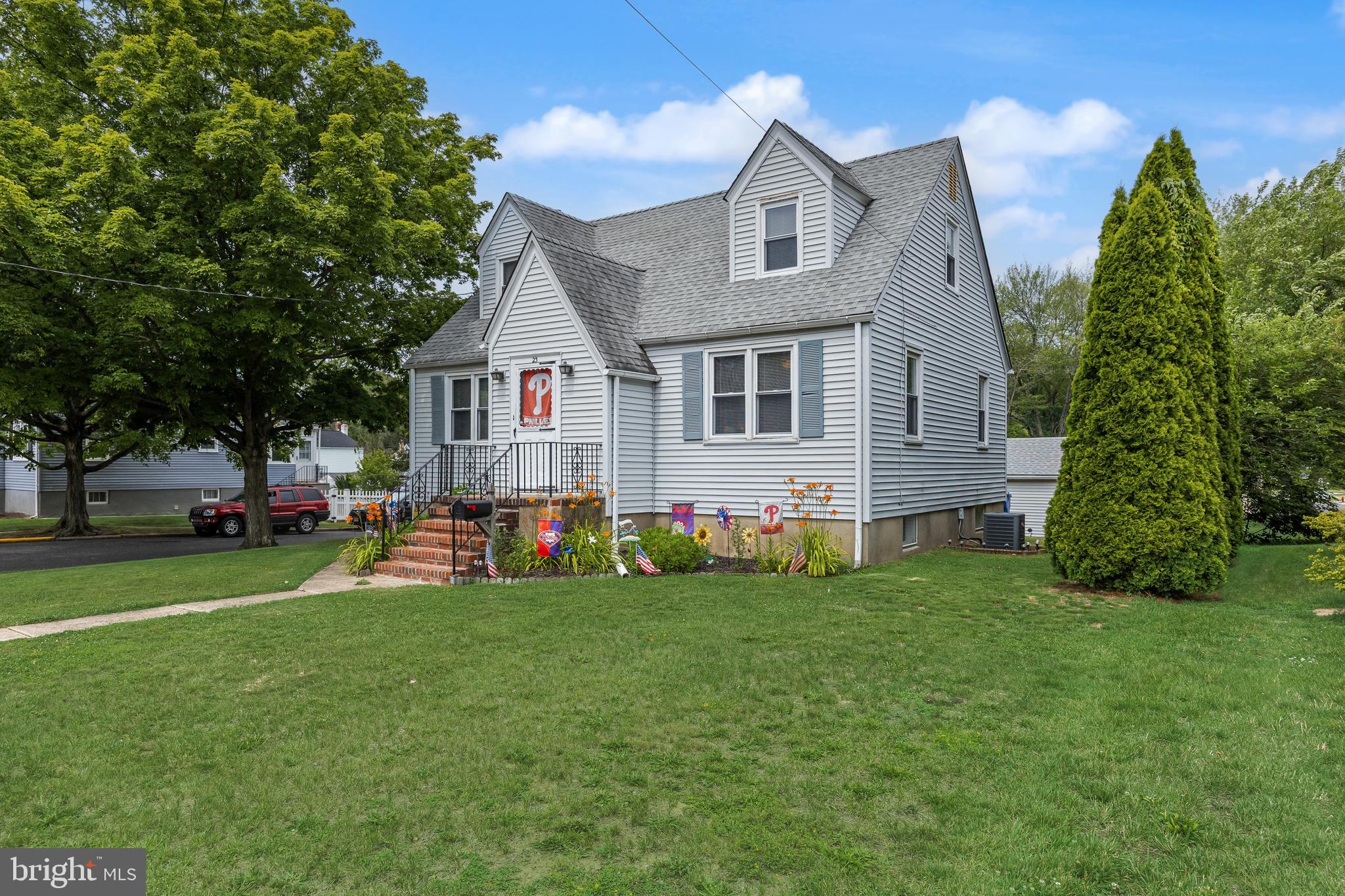 23 West Mill Road Maple Shade, NJ 08052 - Photo 2 of 29