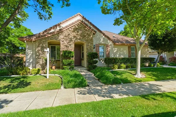 $674,500 | 349 West Las Brisas Drive, Mountain House, CA 95391