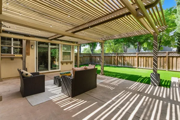 $674,500 | 349 West Las Brisas Drive, Mountain House, CA 95391