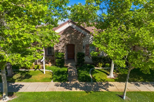 $674,500 | 349 West Las Brisas Drive, Mountain House, CA 95391