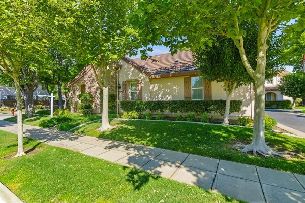 $674,500 | 349 West Las Brisas Drive, Mountain House, CA 95391