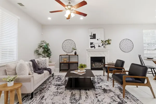 $674,500 | 349 West Las Brisas Drive, Mountain House, CA 95391