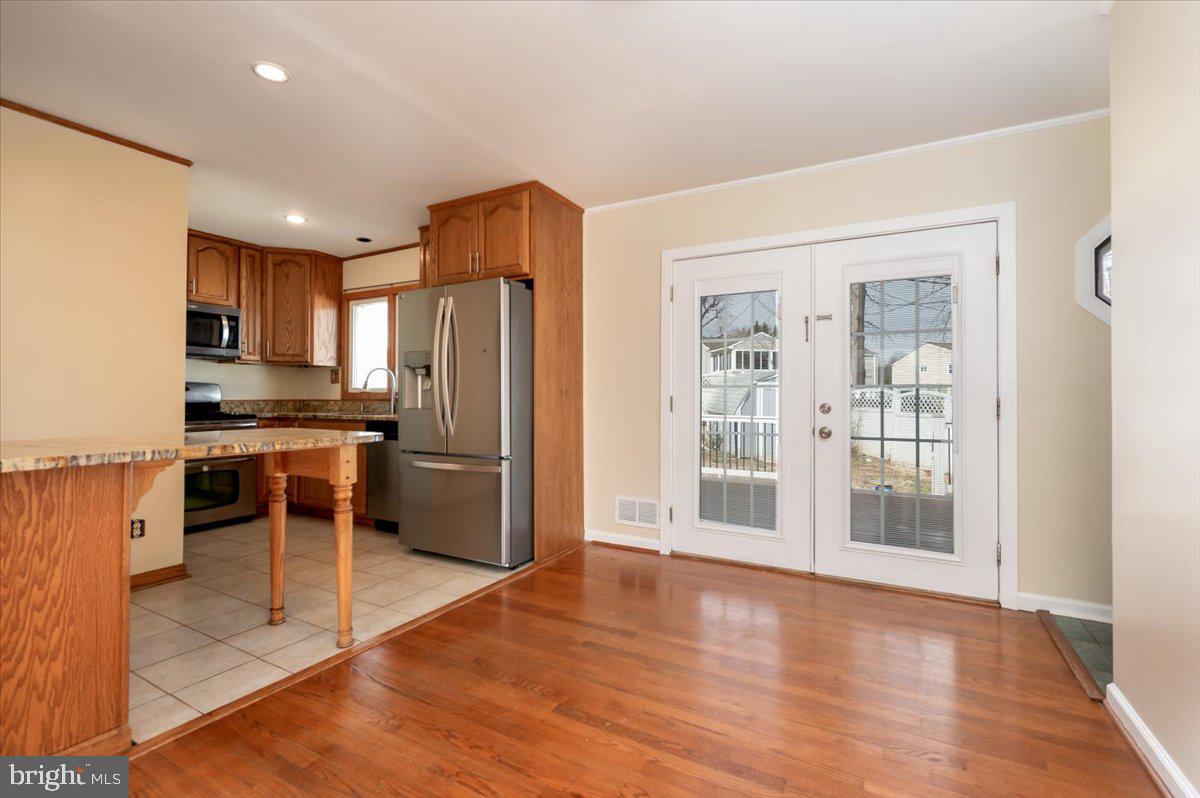 1848 Ridgewick Road Glen Burnie, MD 21061 - Photo 11 of 36 Dining Room