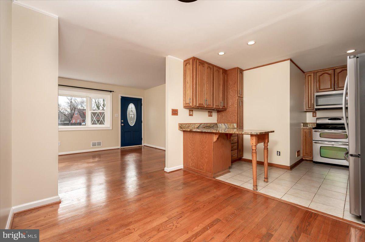 1848 Ridgewick Road Glen Burnie, MD 21061 - Photo 12 of 36 Dining Room