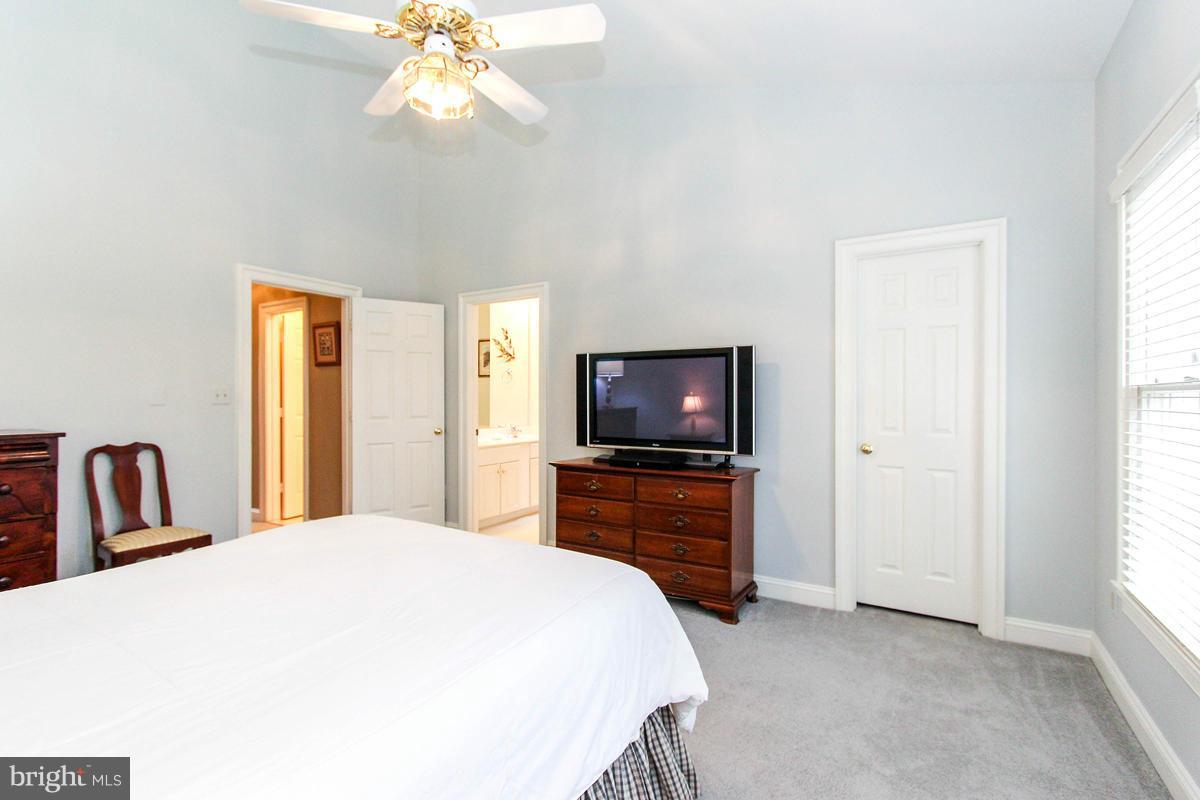 1364 Sundial Drive Reston, VA 20194 - Photo 22 of 30 Bedroom (Master)